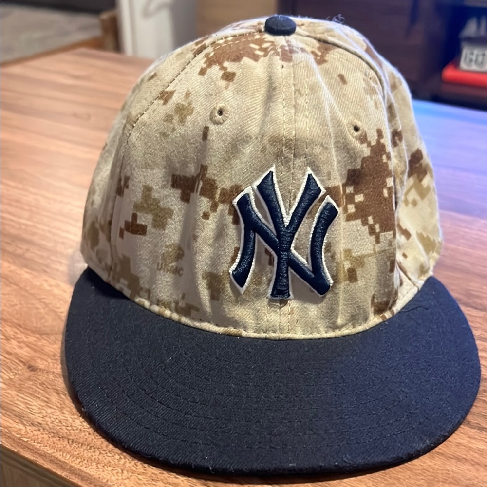 New York Yankees Memorial Day 7 1/4 Camo Cap